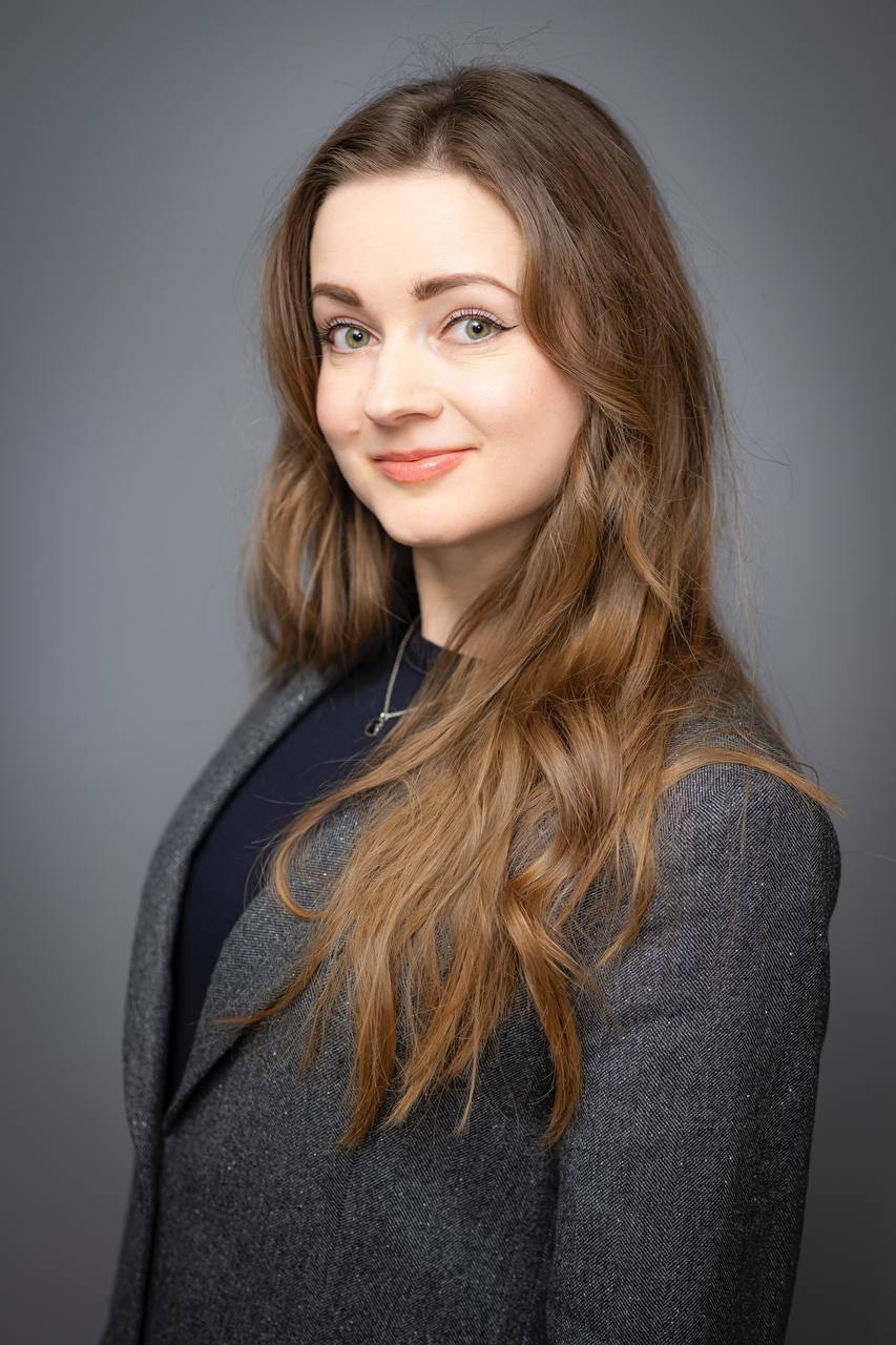 Білоус Олена